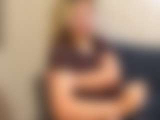 Live cam show with RethaKlobucar - Average on Mixed Magazine Live