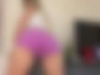 Live cam show with RethaKlobucar - Blue Eyes on Camsoda