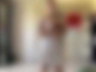 RobenaByant's Live Sex Cam Show
