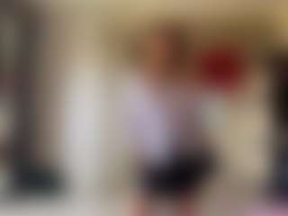 RobenaByant's Live Sex Cam Show