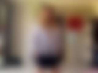 RobenaByant's Live Sex Cam Show