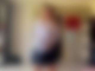 RobenaByant's Live Sex Cam Show