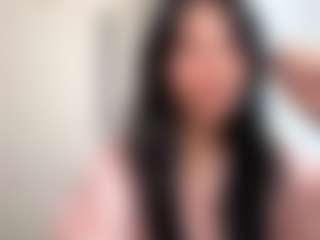 Live cam show with Lisa - Small Tits on SxyPornLive