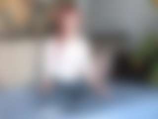 Live cam show with TiaSadowski - Erotic Dance on liverealitysex.com