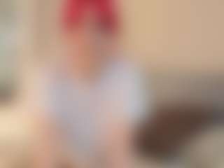 Live cam show with TiaSadowski - Skinny on TeamSkeetLive