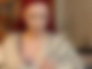 Live cam show with TiaSadowski - Facial on Camsoda