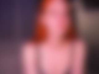Live cam show with TiaSadowski - Striptease on SinfulBabes