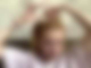 Live cam show with ZenaMelodia - Eating Pussy on Uber Horny