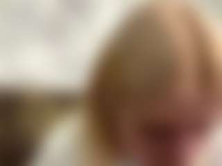 Live cam show with ZenaMelodia - New Foot Fetish on Dolls Live
