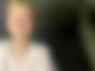 Live cam show with ZenaMelodia - Bikini on livesuperchat.net