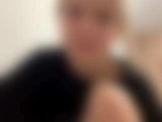 Live cam show with ZenaMelodia - Twerk on sexylive.show