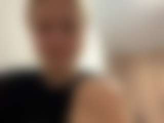Live cam show with ZenaMelodia - Blonde Hair on Camsoda Late Night
