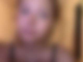 Live cam show with ZenaMelodia - Smoking on Uber Horny