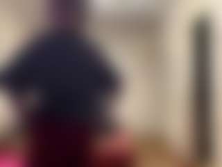 Live cam show with ZenaMelodia - Facial on AdultVida.com