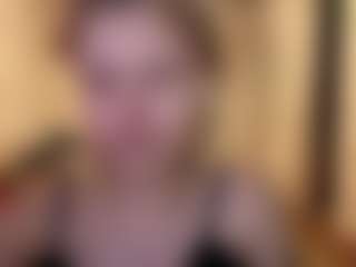 Live cam show with ZenaMelodia - Facial on Camsoda