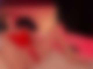 AdeleNovak MILF webcam performer live streaming