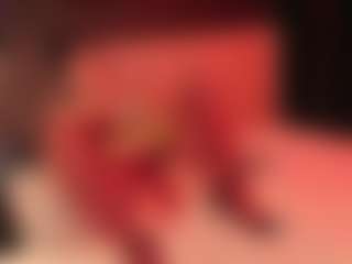 Live cam show with AdeleNovak - Mature on sexylive.show
