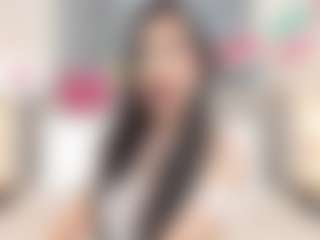 Live cam show with Alisson - New Petite on intimatelivegirls.com