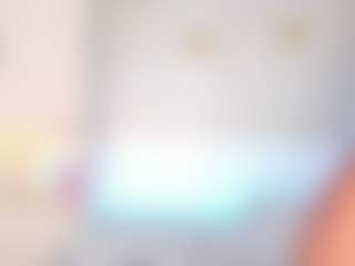 Live cam show with AllieBennet - Brown Hair MILF on Mixed Magazine Live