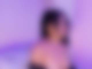 Live cam show with AllieBennet - Fingering on Soda Cam