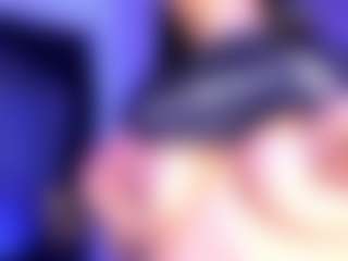 Live cam show with AllieBennet - Dildo Or Vibrator on livesuperchat.net