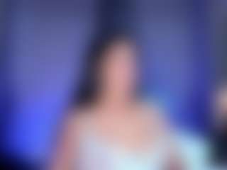 Live cam show with AllieBennet - Flashing on Camming Site
