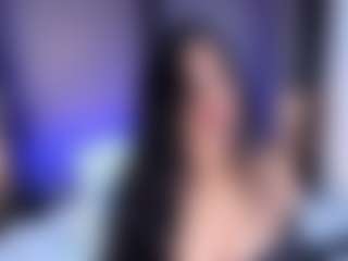 Live cam show with AllieBennet - Striptease MILF on Dare Cams