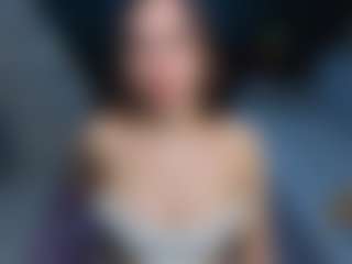 Live cam show with Cardi - Teen (18+) on Fling VIP Chat
