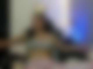 Live cam show with cami-greedy - New Petite on Latina Girls