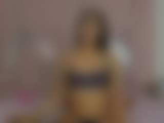 Live cam show with Carlota - Pornstar Teen (18+) on instabang