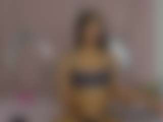 Live cam show with Carlota - New Big Ass on Camming Site