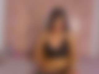 Live cam show with Carlota - Skinny on StripNow