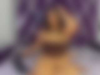 Kiara2asm MILF webcam performer live streaming