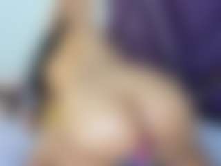 Kiara2asm's Live Sex Cam Show