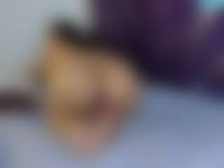 Live cam show with Kiara2asm - Public Latina on StripNow | colombia