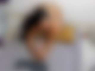 Live cam show with Kiara2asm - Oil on Free Soda