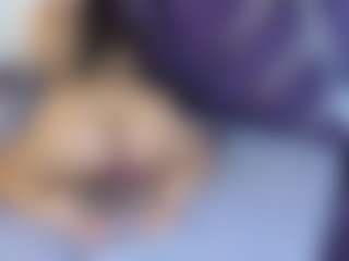 Live cam show with Kiara2asm - Oil on Camsoda