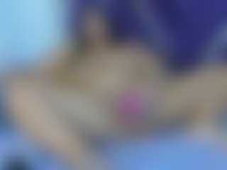 Kiara2asm's Live Sex Cam Show