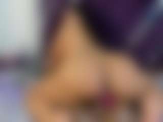 Kiara2asm's Live Sex Cam Show