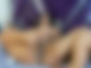 Live cam show with Kiara2asm - Shaved Pussy Latina on sexylive.show | colombia