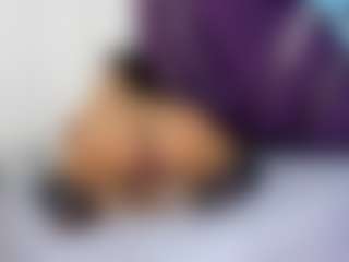 Kiara2asm's Live Sex Cam Show