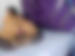 Live cam show with Kiara2asm - Public Latina on Camsoda | colombia