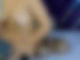 Kiara2asm's Live Sex Cam Show