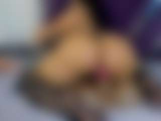 Kiara2asm's Live Sex Cam Show