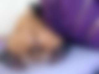 Kiara2asm MILF webcam performer live streaming