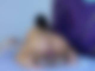 Kiara2asm's Live Sex Cam Show