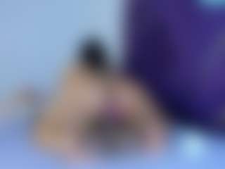 Live cam show with Kiara2asm - Latina on Camsoda | colombia