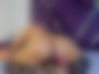 Kiara2asm's Live Sex Cam Show