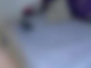 Kiara2asm MILF webcam performer live streaming