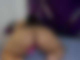 Kiara2asm's Live Sex Cam Show